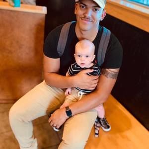 Meet your Posher, Elijah